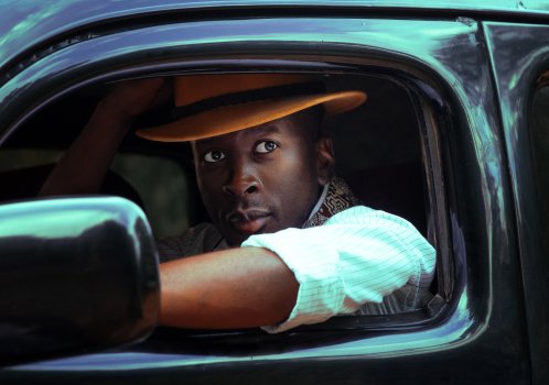 сценарист Джон Гаельсон