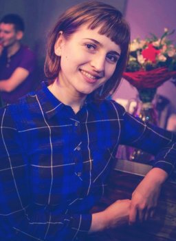 Сценарист Анна Ап